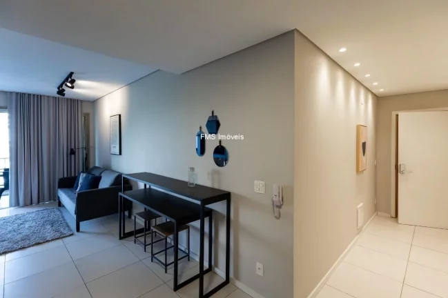 Imagem Apartamento à venda no Itaim Bibi, São Paulo-SP: 1 quarto, 1 sala, 1 banheiro, 1 vaga de garagem, 48m² de área. Adquira já!