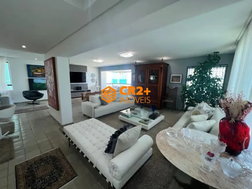 Imagem Apartamento a Beira Mar de piedade com 330M². Finamente decorado.