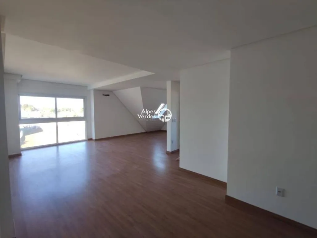 Imagem Vende-se apto prox ao centro de Gramado-4 Quartos- R$ 1.690.000,00
