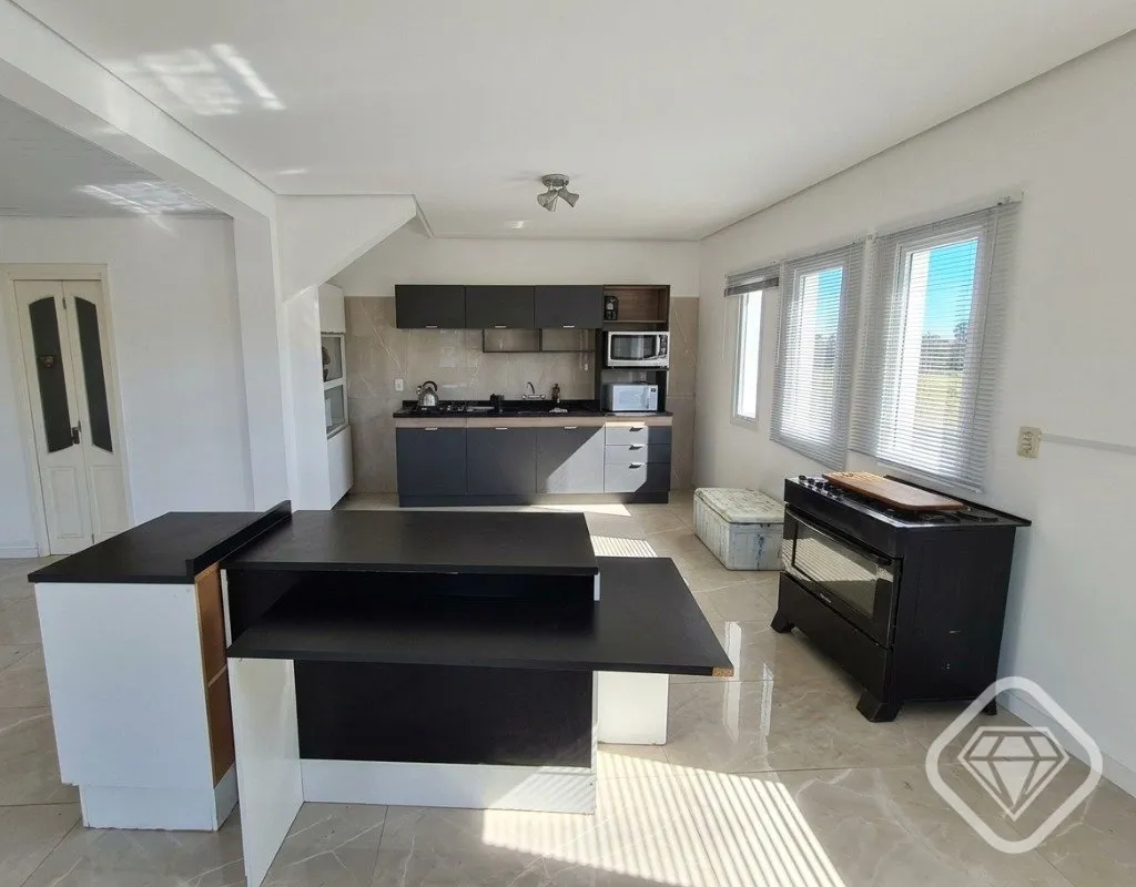Imagem Uma casa que ganha ainda mais valor pelo espaço que oferece.

Casa de esquina no Jardins do Prado, ...