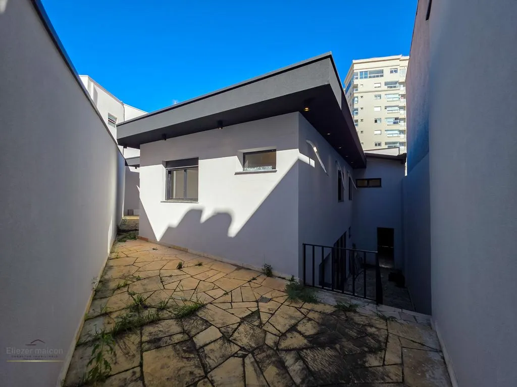Imagem Casa a venda alto padrão com 3 suítes no bairro Centro em Poços de Caldas
