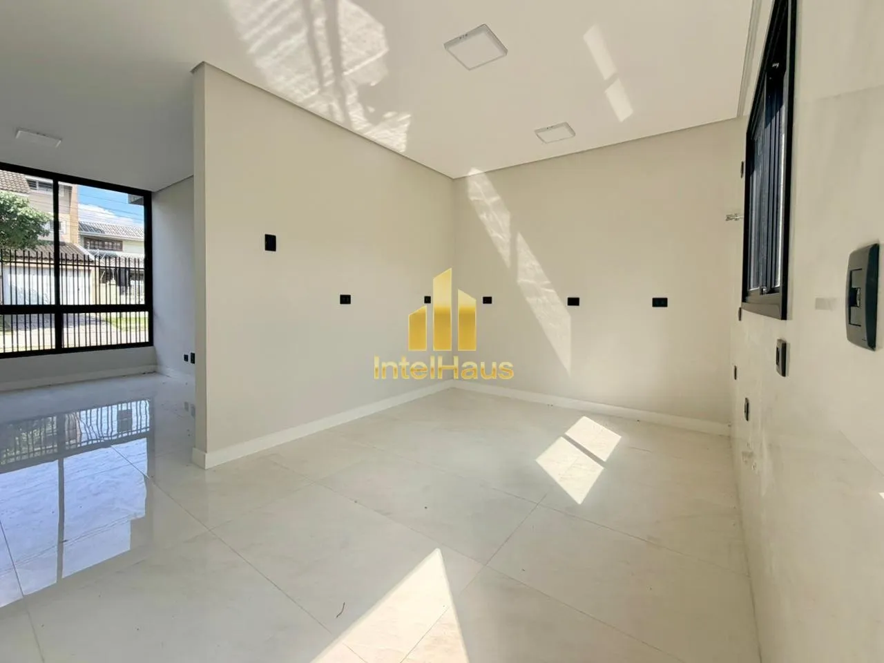 Imagem Excelente sobrado de alto padrão com 155 m² de área construída, localizado no bairro Cidade Jard...