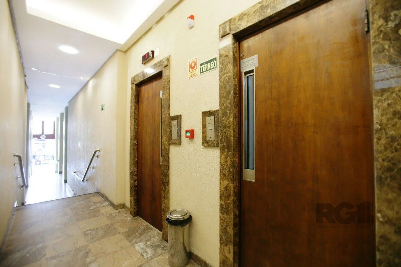 Imagem Apartamento 3 dormitórios à venda Centro Histórico Porto Alegre/RS