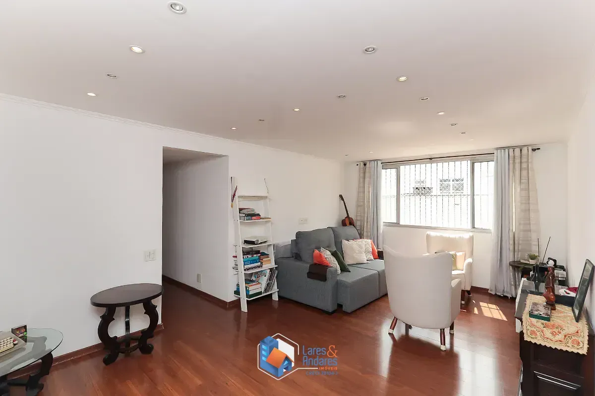 Foto do imóvel Apartamento para venda em Itaim Bibi com 3 quartos, sendo 1 suíte, 97m² em Rua Jesuíno Arruda