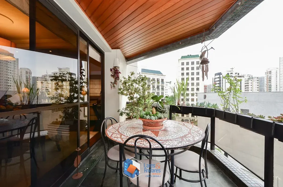Imagem Apartamento para venda em Morumbi com 4 quartos, sendo 3 suítes, 226.3m²