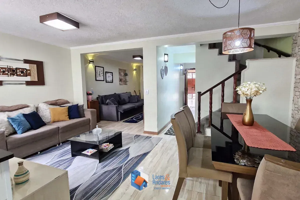 Imagem Sobrado para venda em Jaçanã com 4 quartos, sendo 1 suíte, 142m²