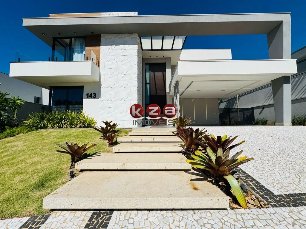 Foto do imóvel Luxuosa casa em condomínio à venda em Valinhos-SP, no Condomínio Residencial Ypê Dourado: 3 quartos, 3 suítes, 3 salas, 5 banheiros, 4 vagas, 384m².