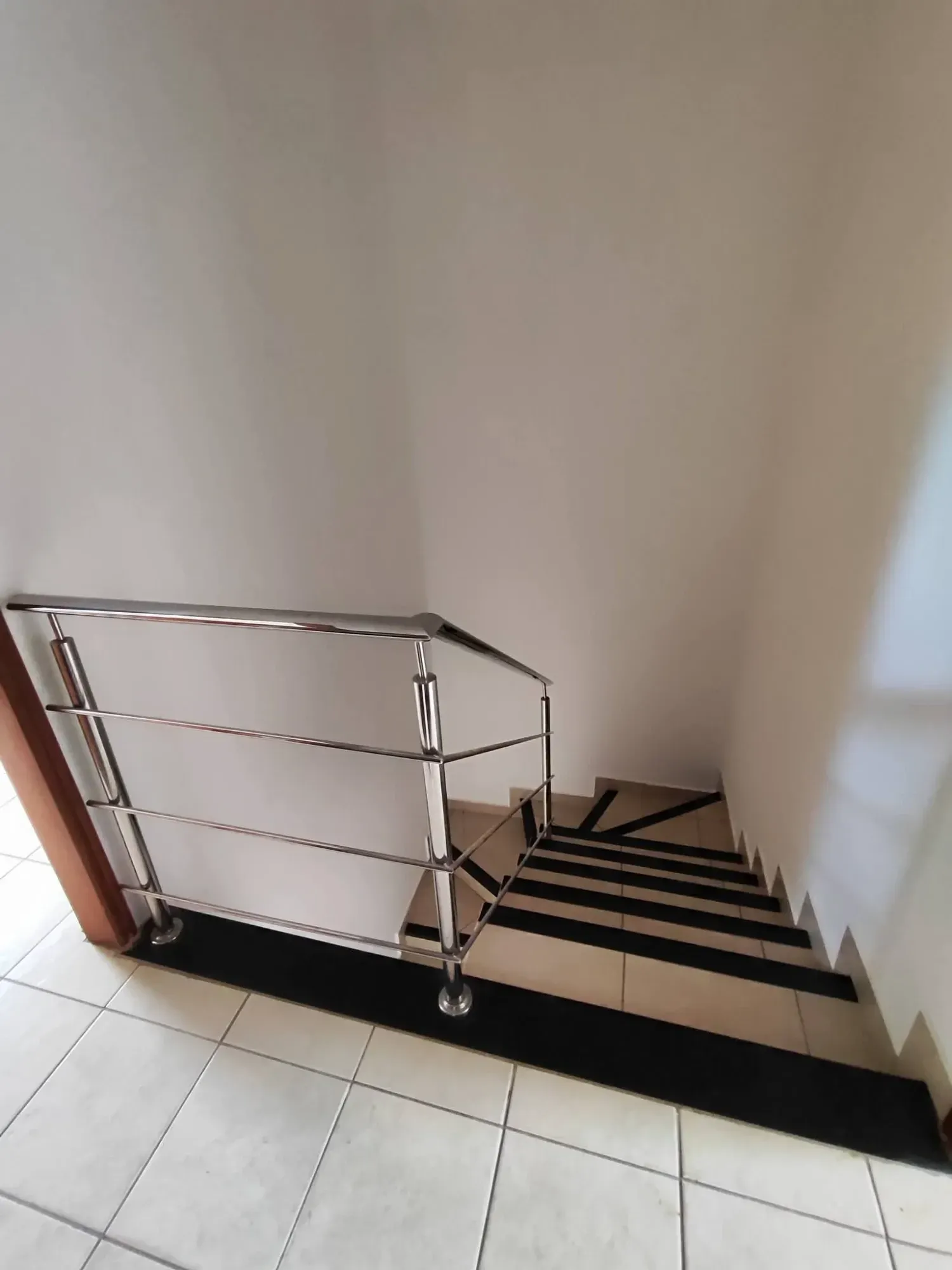 Imagem Sobrado com 3 Quartos à Venda, 150 m² em Jardim Vitória - Goiânia