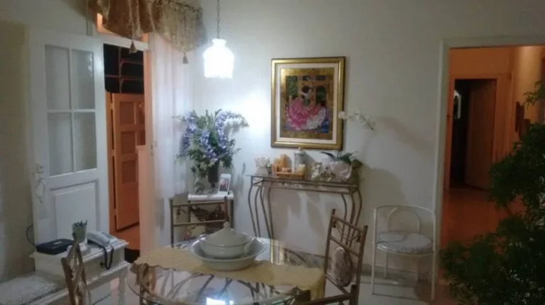 Imagem APARTAMENTO REFORMADO COM 04 QUARTOS NO BARRO PRETO!!!!!!