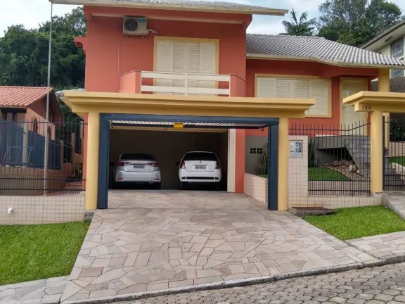 Imagem Casa com 3 Quartos à Venda, 300 m² em São Luiz - Criciúma