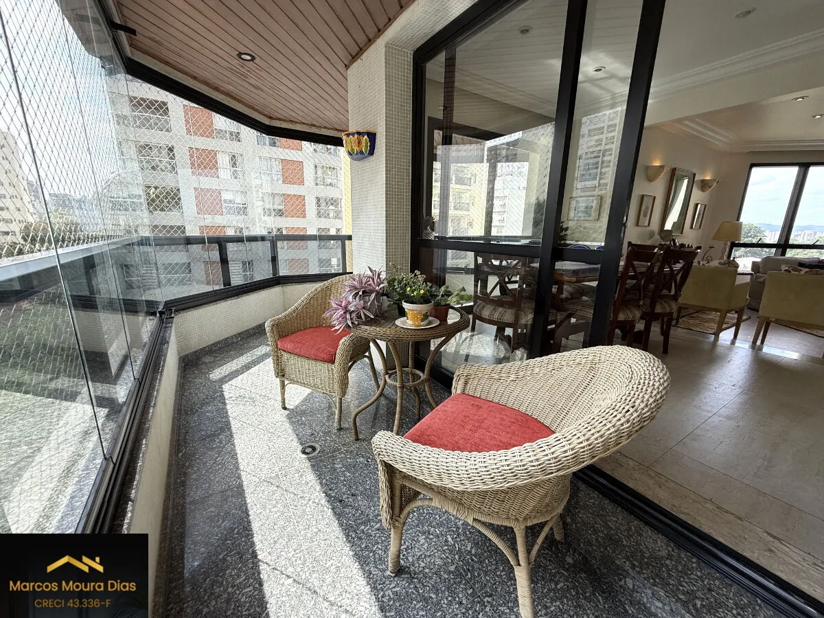 Imagem Apartamento 205m² com 4 Dormitórios ( 3 suítes) e 3 Vagas de Garagem. Edifício com lazer em Perdizes