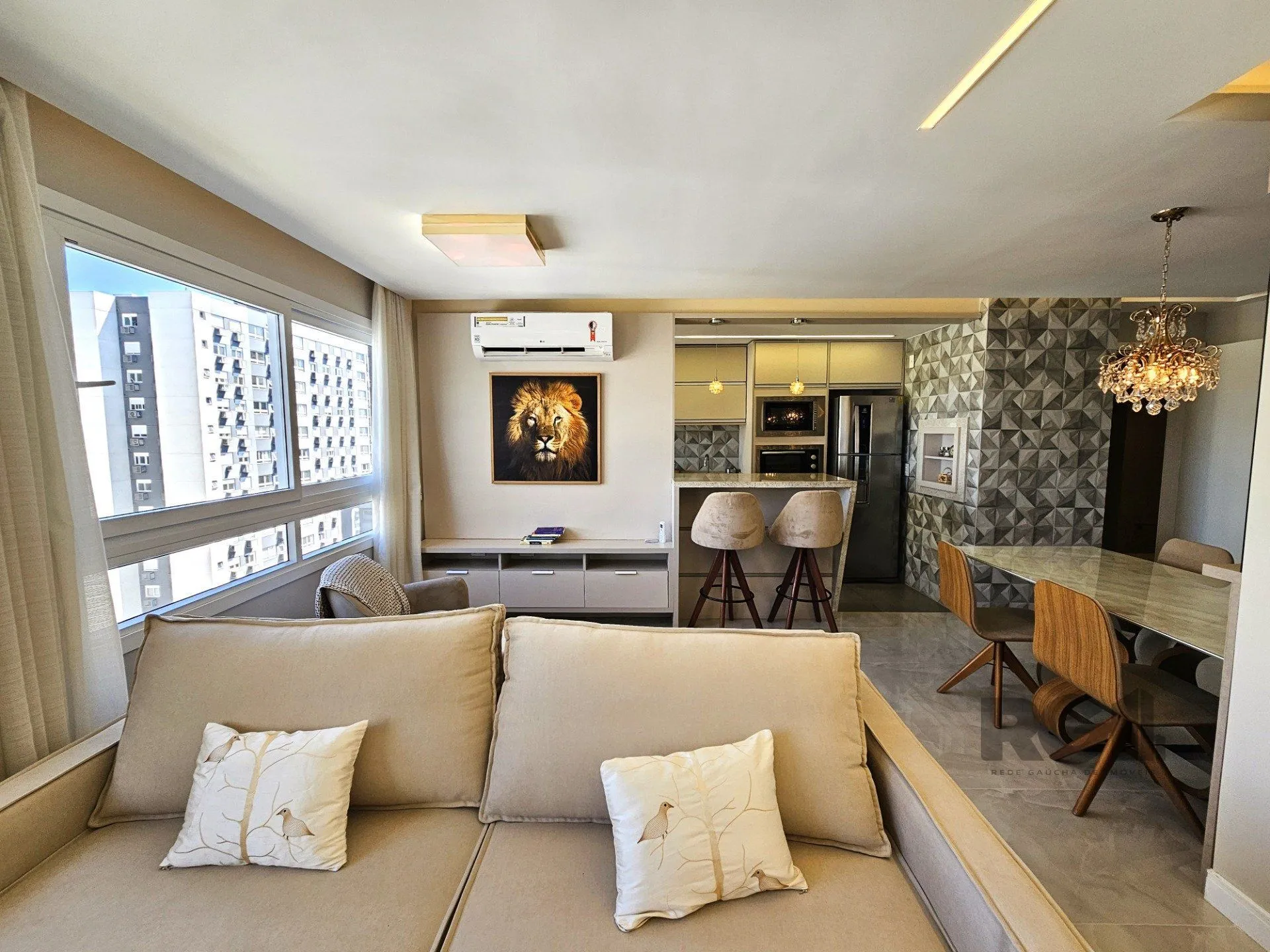 Imagem Apartamento para Venda - 67.43m², 2 dormitórios, sendo 1 suites, 2 vagas - Jardim Lindóia