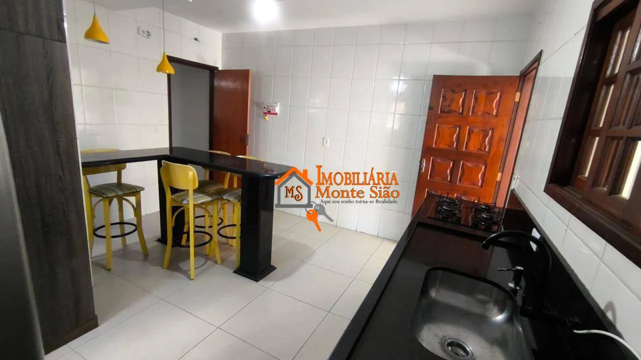 Imagem Sobrado com 3 dormitórios à venda, 186 m² por R$ 700.000,00 - Jardim Presidente Dutra - Guarulhos/SP