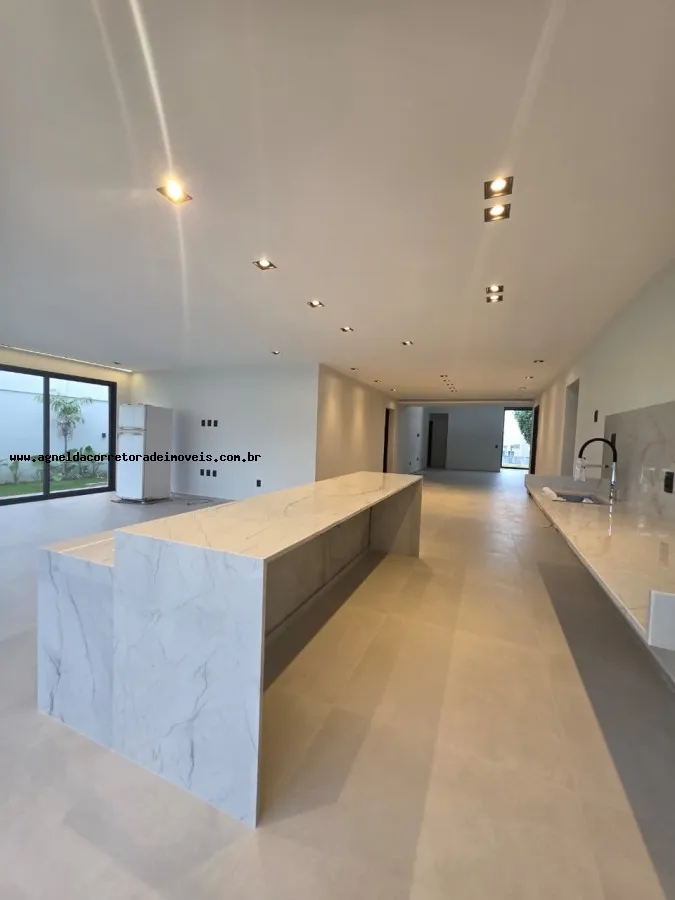Imagem Casa em Condomínio para Venda em Parnamirim, Pium (Distrito Litoral), 4 dormitórios, 4 suítes, 6 banheiros, 4 vagas