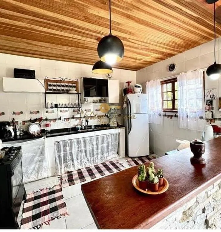 Imagem Casa para Venda em Teresópolis / RJ no bairro Jardim Salaco