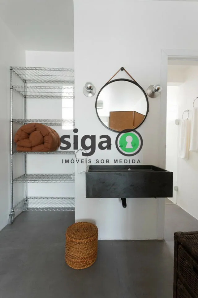 Imagem Apartamento reformado no Condomínio Indianópolis e Petrópolis com suíte.