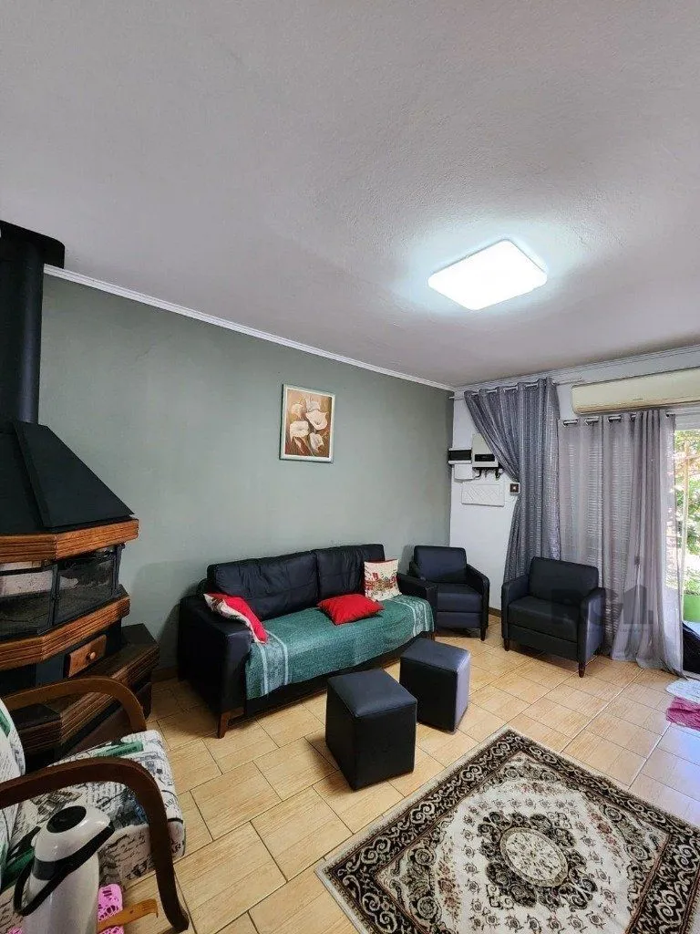 Imagem Casa de 3 dormitórios no bairro Vila Nova