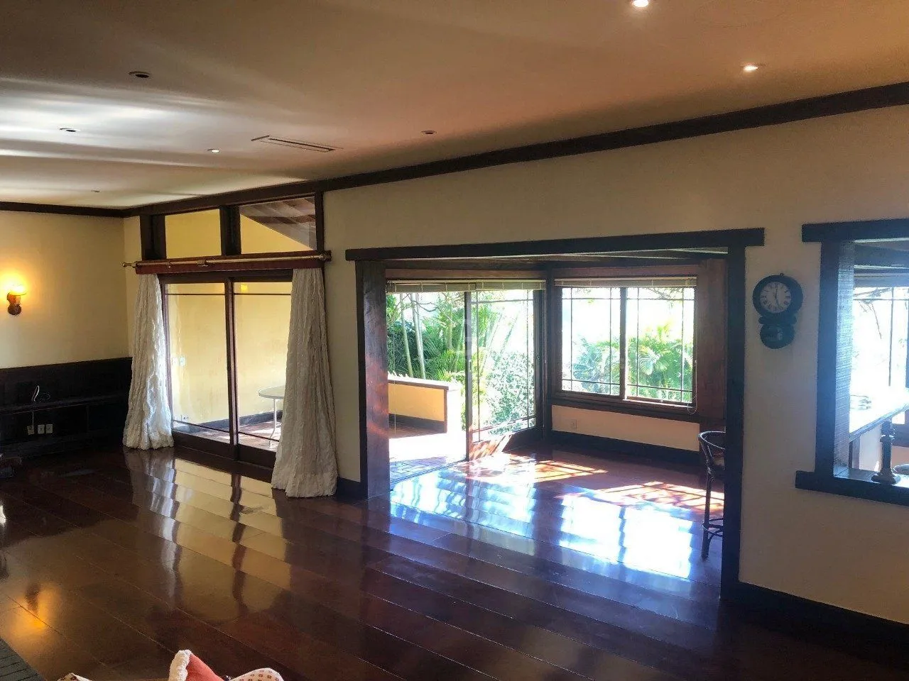 Imagem Casa Condominio para Venda - 420m², 3 dormitórios, sendo 3 suites, 2 vagas - Santa Tereza