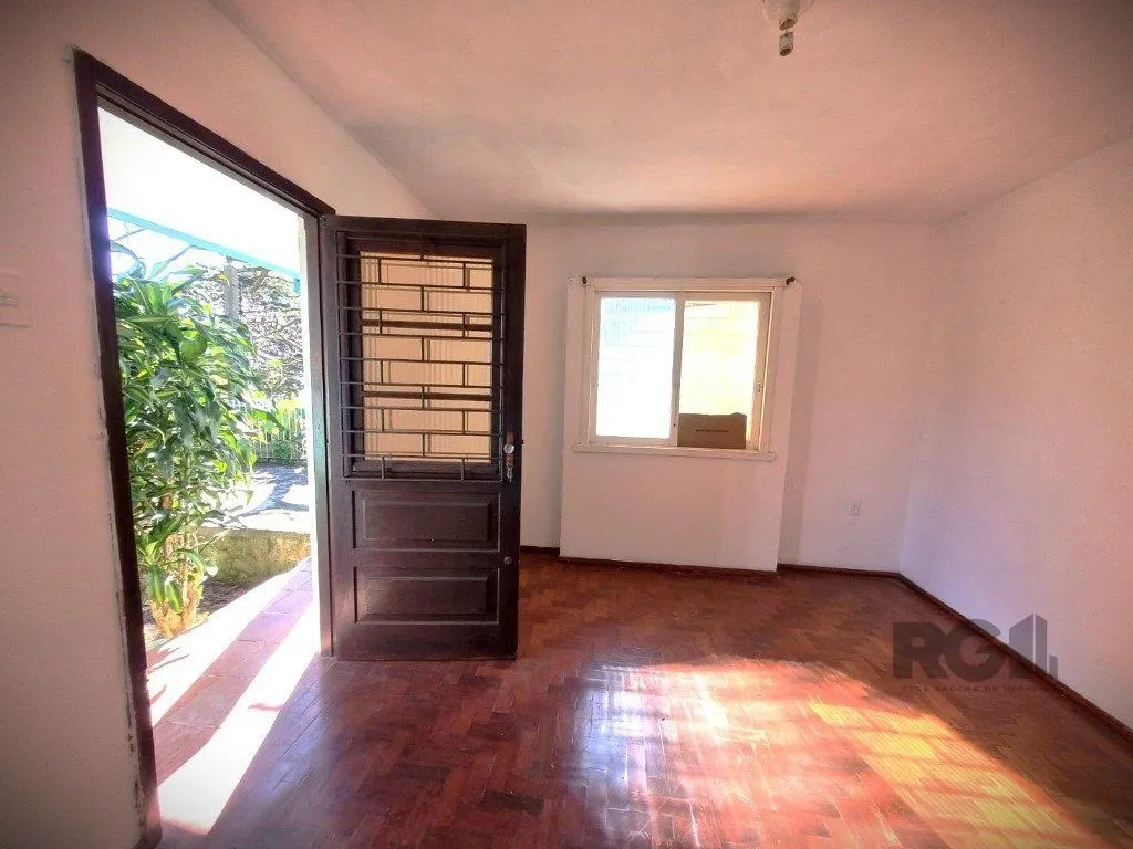 Imagem Casa 4 Dormitório(s) Bairro Nonoai