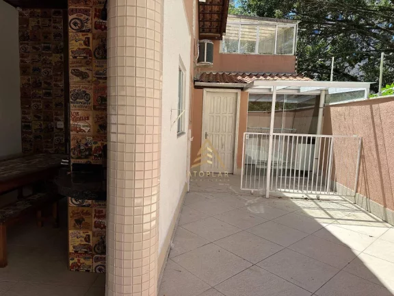 Imagem Casa com 3 dormitórios para alugar, 127 m² por R$ 7.657,95/mês - Centro - Itapema/SC