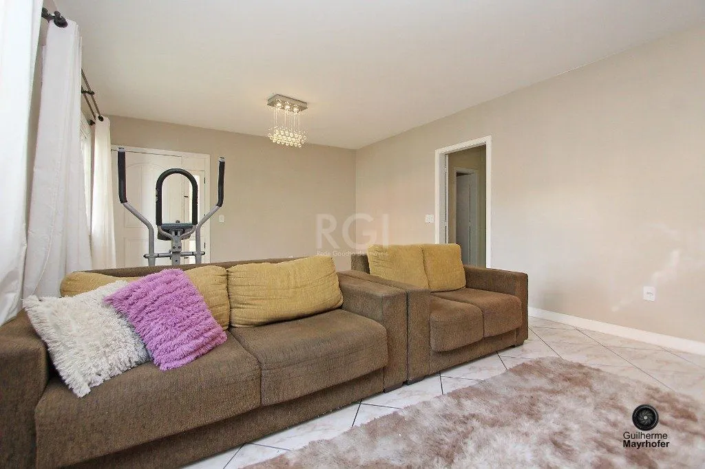 Imagem Casa para Venda - 400m², 5 dormitórios, sendo 1 suites, 3 vagas - Jardim Itu Sabará