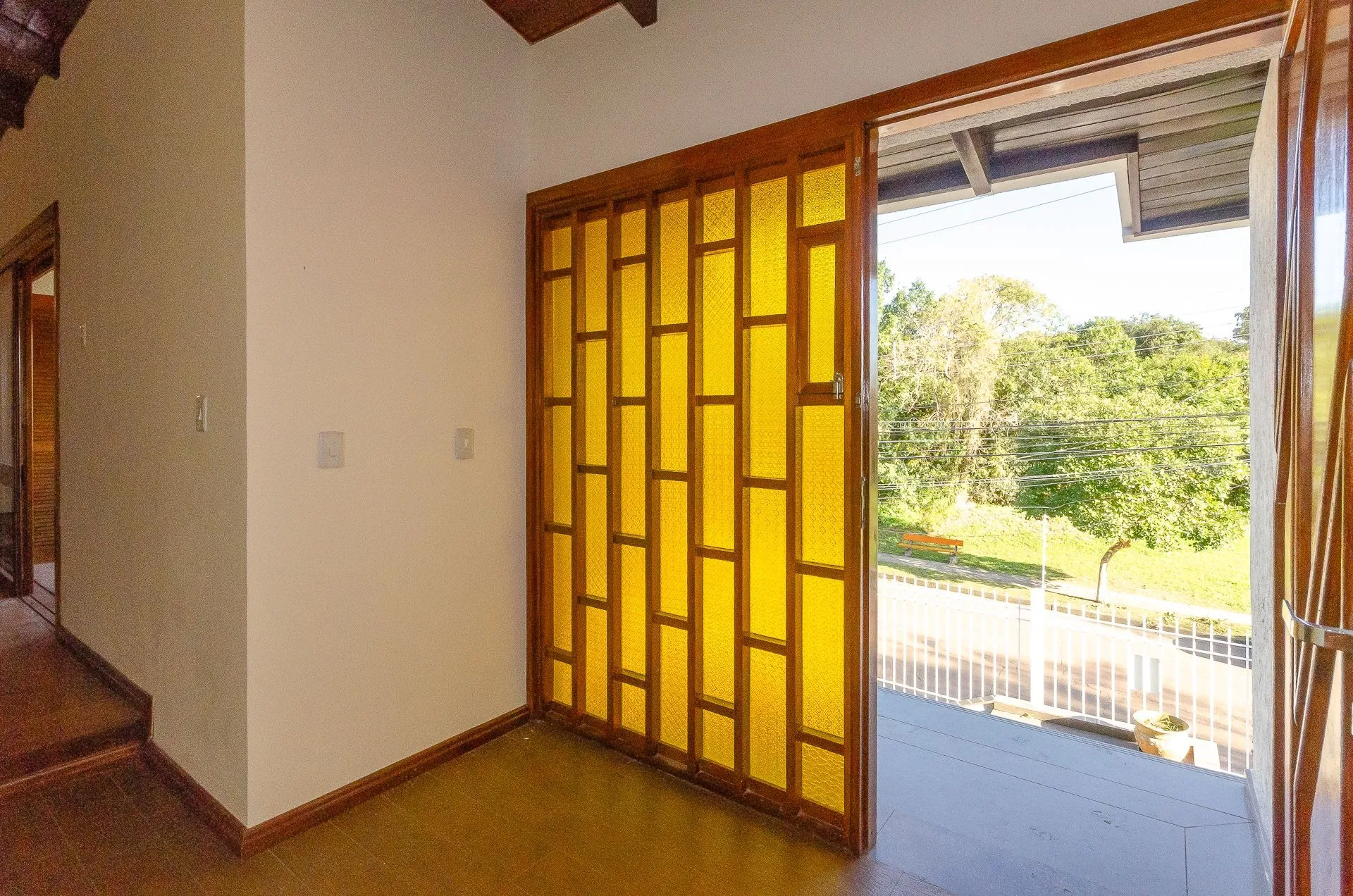 Imagem Casa Residencial de 4 Quartos à Venda em Porto Alegre, RS