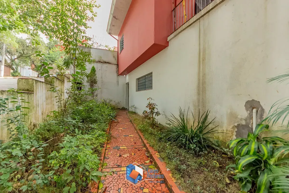 Imagem Sobrado para venda em Planalto Paulista com 3 quartos, sendo 1 suíte, 288m²