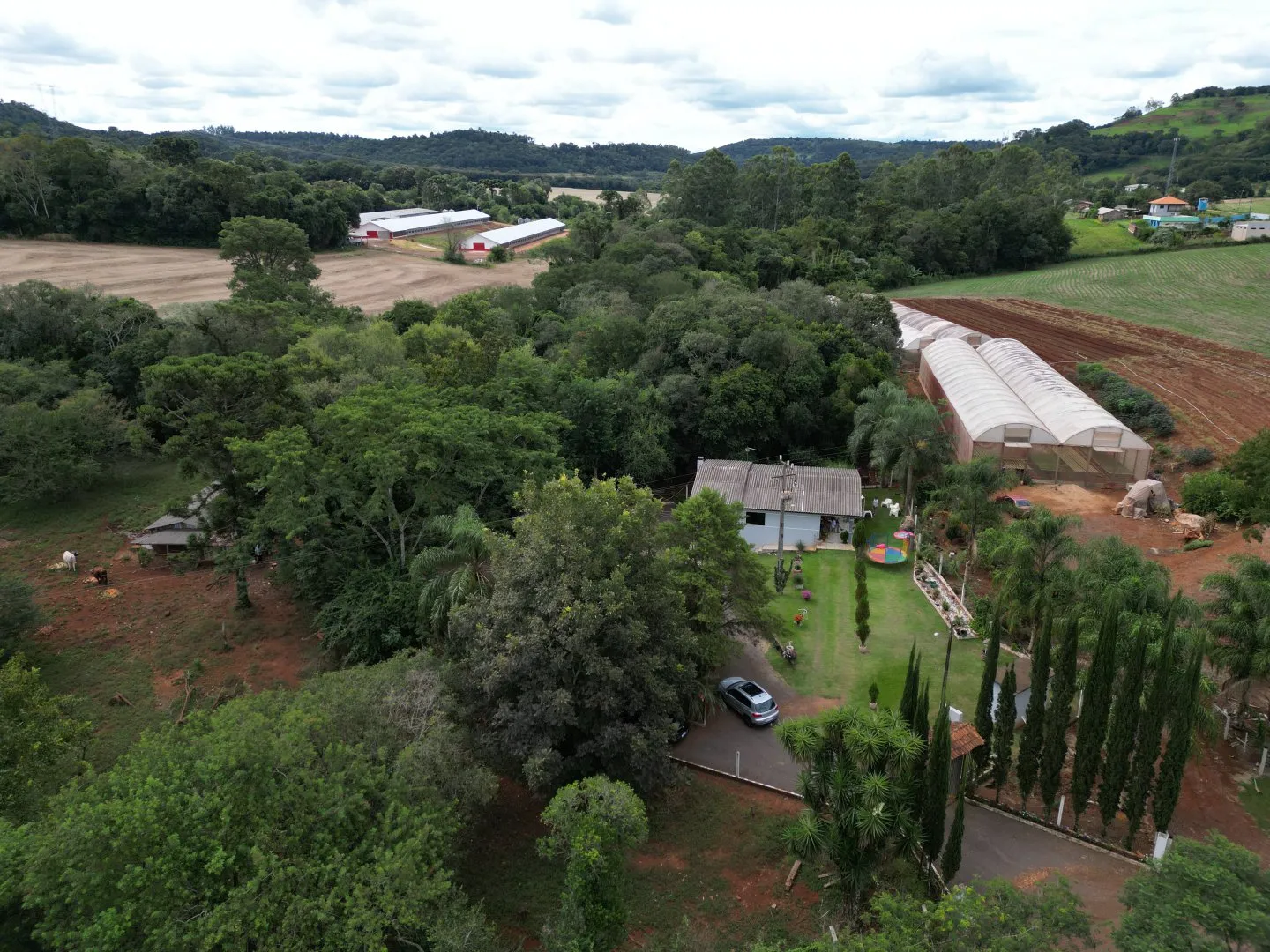 Imagem Chácara em Cascavel - Rio do Salto - Venda - Casa Sede, Lago para Pesca e Pomar - Aproveite!