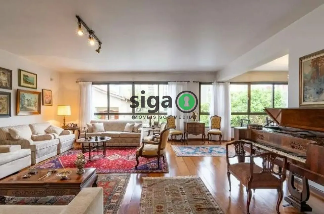 Imagem Casa Alto Padrão no Real Parque de 4 Quartos com 8 Vagas - 450m² à Venda.