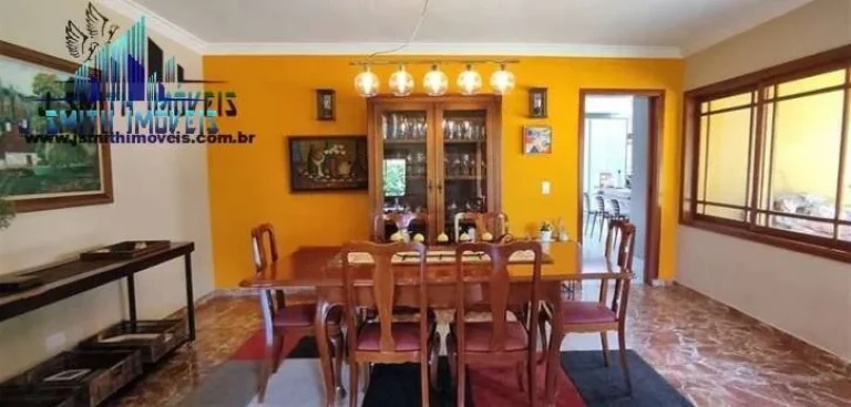 Imagem CASA 330m², TERRENO 1.500m². IMPECÁVEL E COM MUITO CHARME -