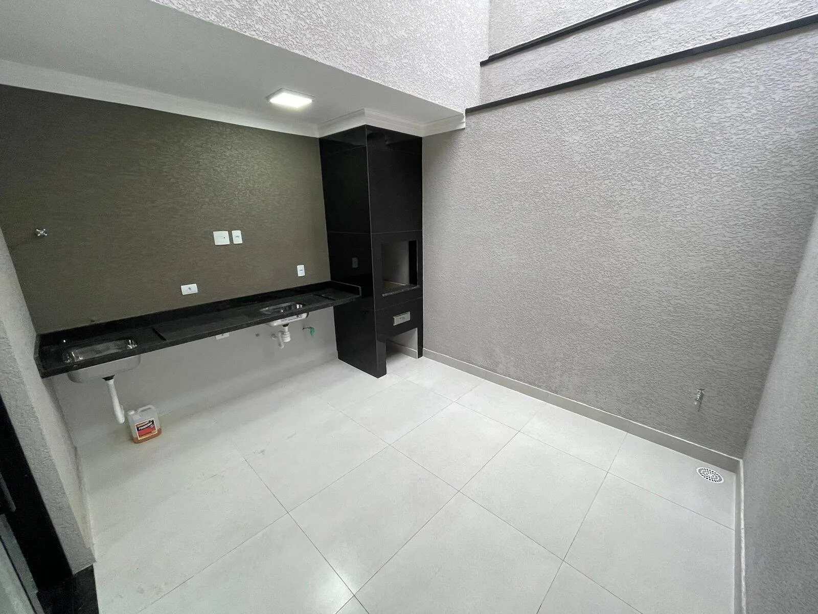 Imagem Sobrado com 3 suítes e 2 vagas à venda na Vila Carrão