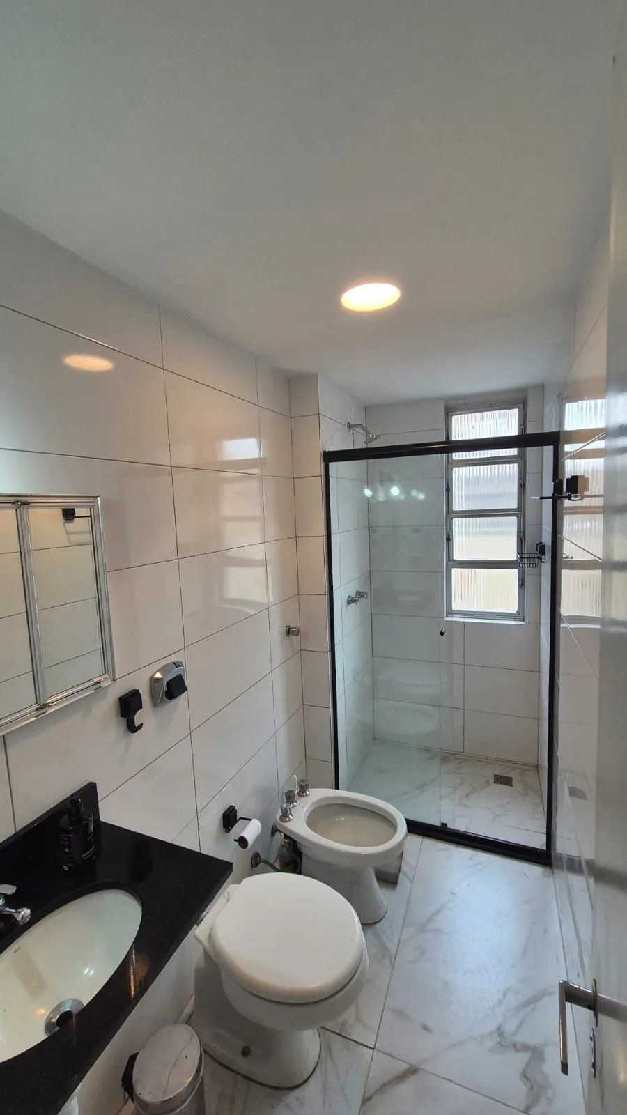 Imagem Apartamento de dois dormitórios no bairro Menino Deus em Porto Alegre