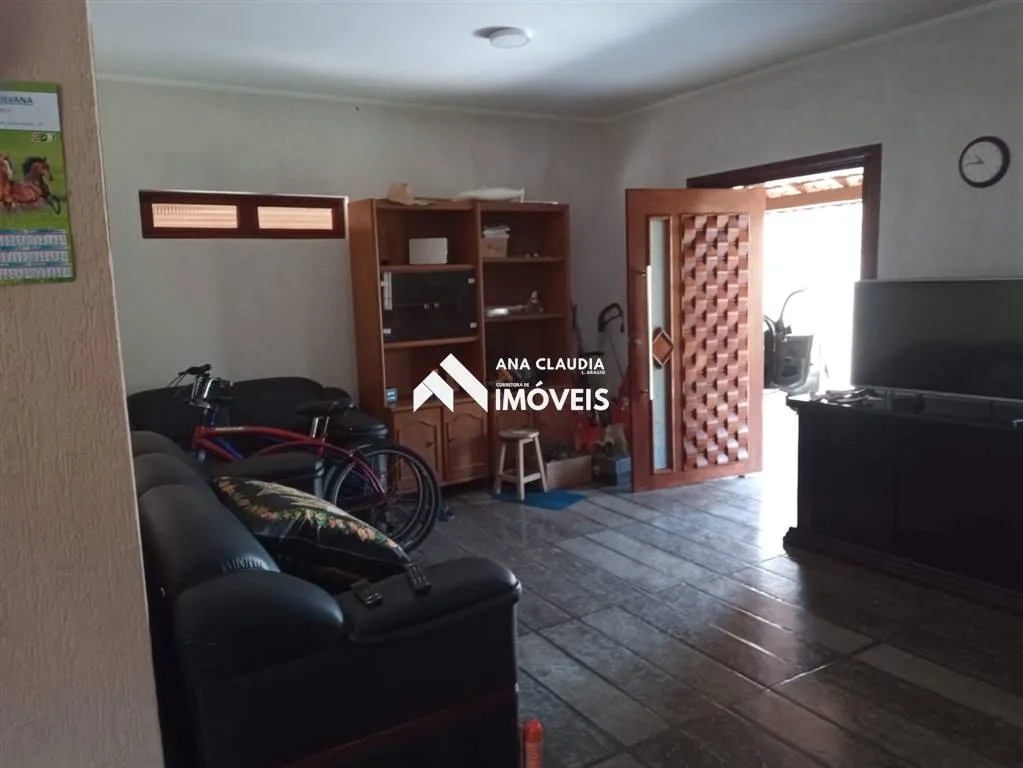 Imagem Casa lote inteiro na Praia de Mongaguá a 160 metros do mar