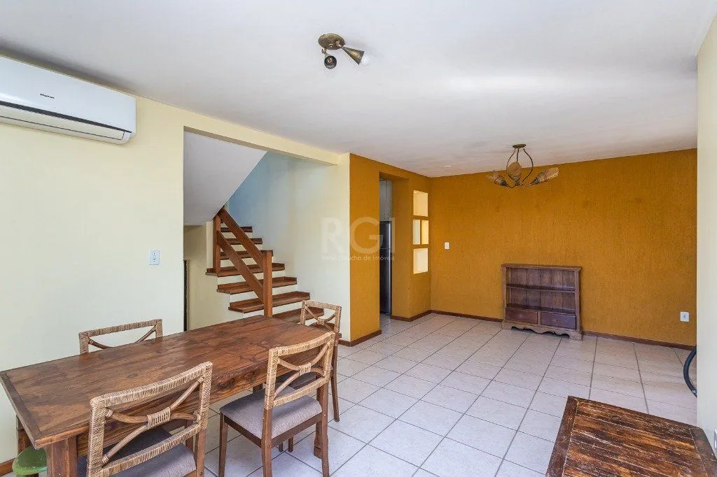 Imagem Casa Condominio para Venda - 193.19m², 3 dormitórios, sendo 1 suites, 2 vagas - Cristal
