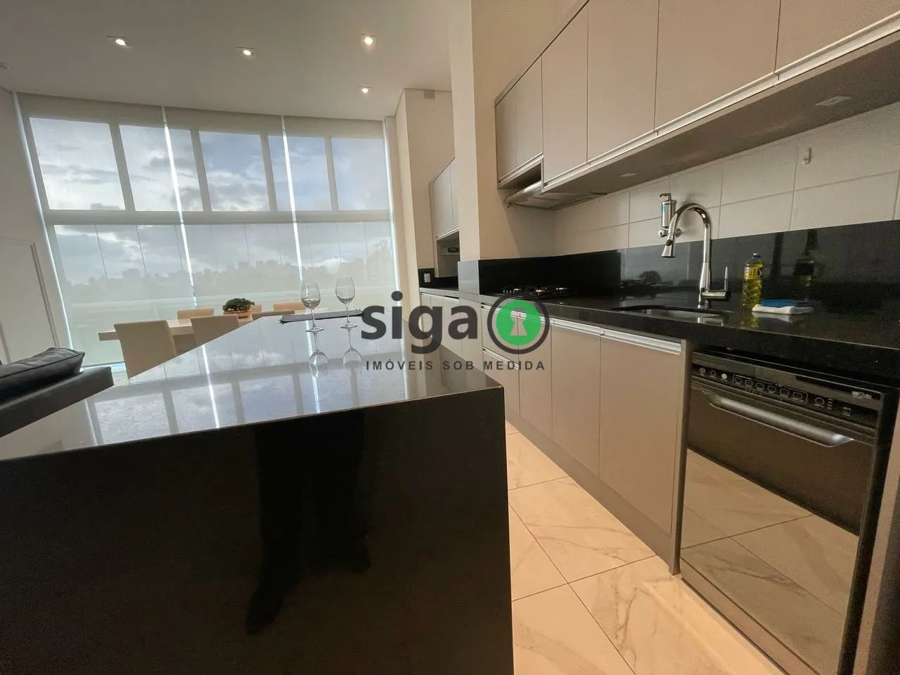 Imagem Apto com 85m², no Brooklin, com 1 suite, lavabo, 2 vagas e Pé direito duplo para locação