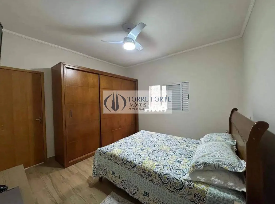 Imagem Linda Casa com 4 dormitorios 3 banheiros 2 vagas em Itaquera.