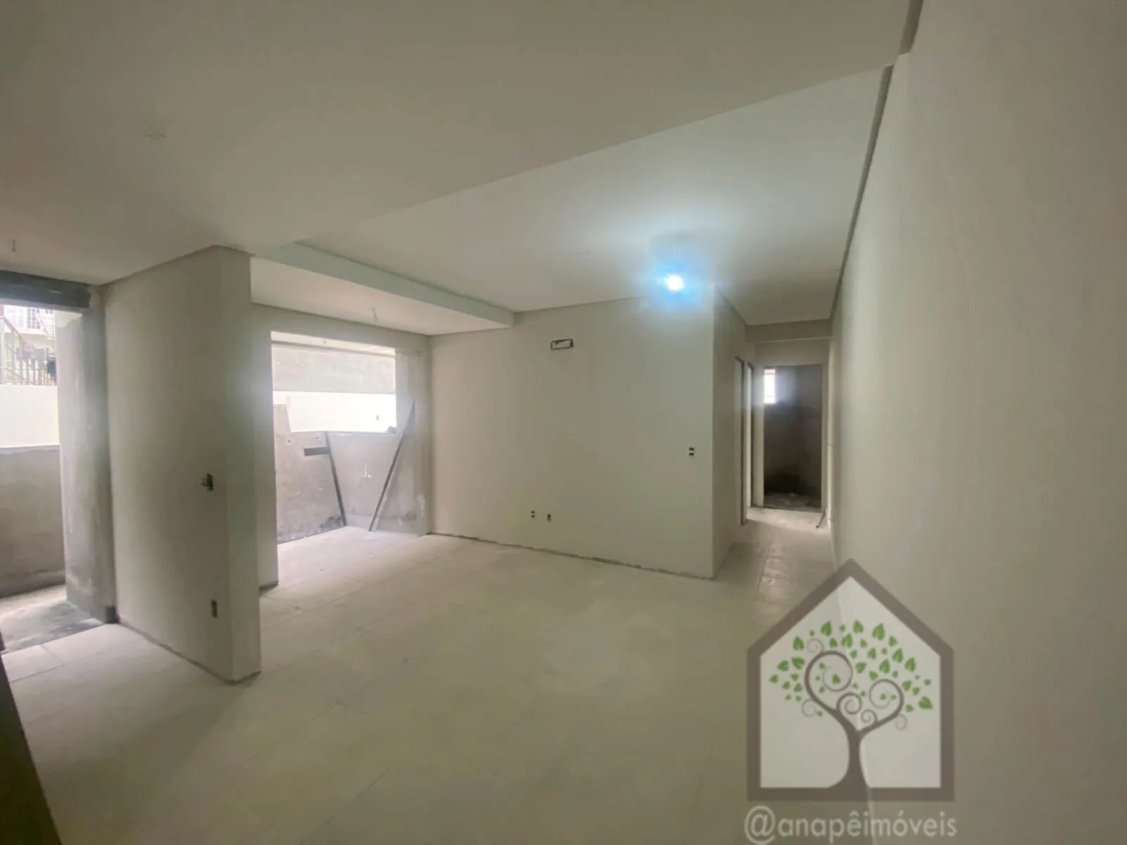 Imagem Apartamento 2 dormitórios à venda próximo à UFSC