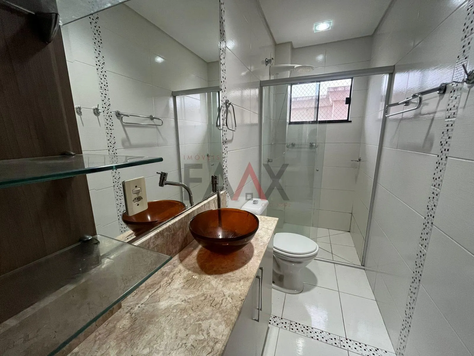 Imagem Apartamento Trianon 02 quartos garagem coberta, sacada com churasqueira.