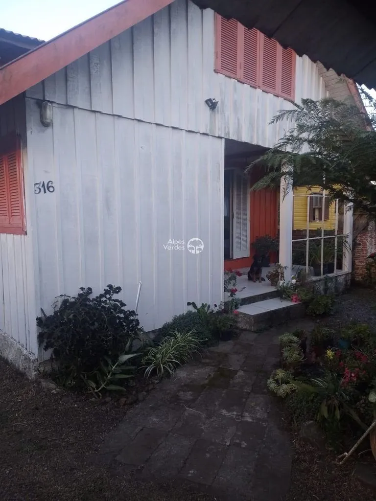 Foto do imóvel Vende-se casa no São Luis com 2 dormitorios 10 minutos da Catedral de Pedra