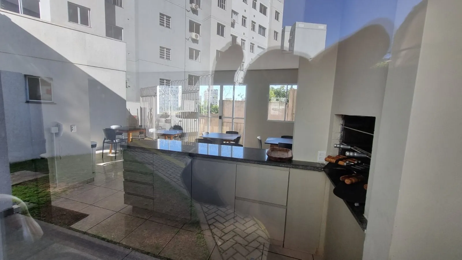 Imagem Apartamento com 02 quartos e 01 vaga fixa no Bairro Morro Santana