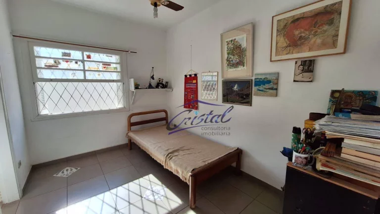 Imagem Casa térrea elevada com 4 quartos 4 suítes 4 vagas de garagem com piscina.