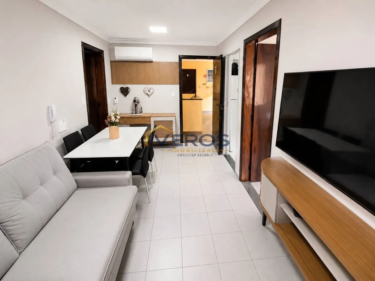 Imagem Apartamento com 2 quartos e piscina a venda na Martim de Sá em Caraguá