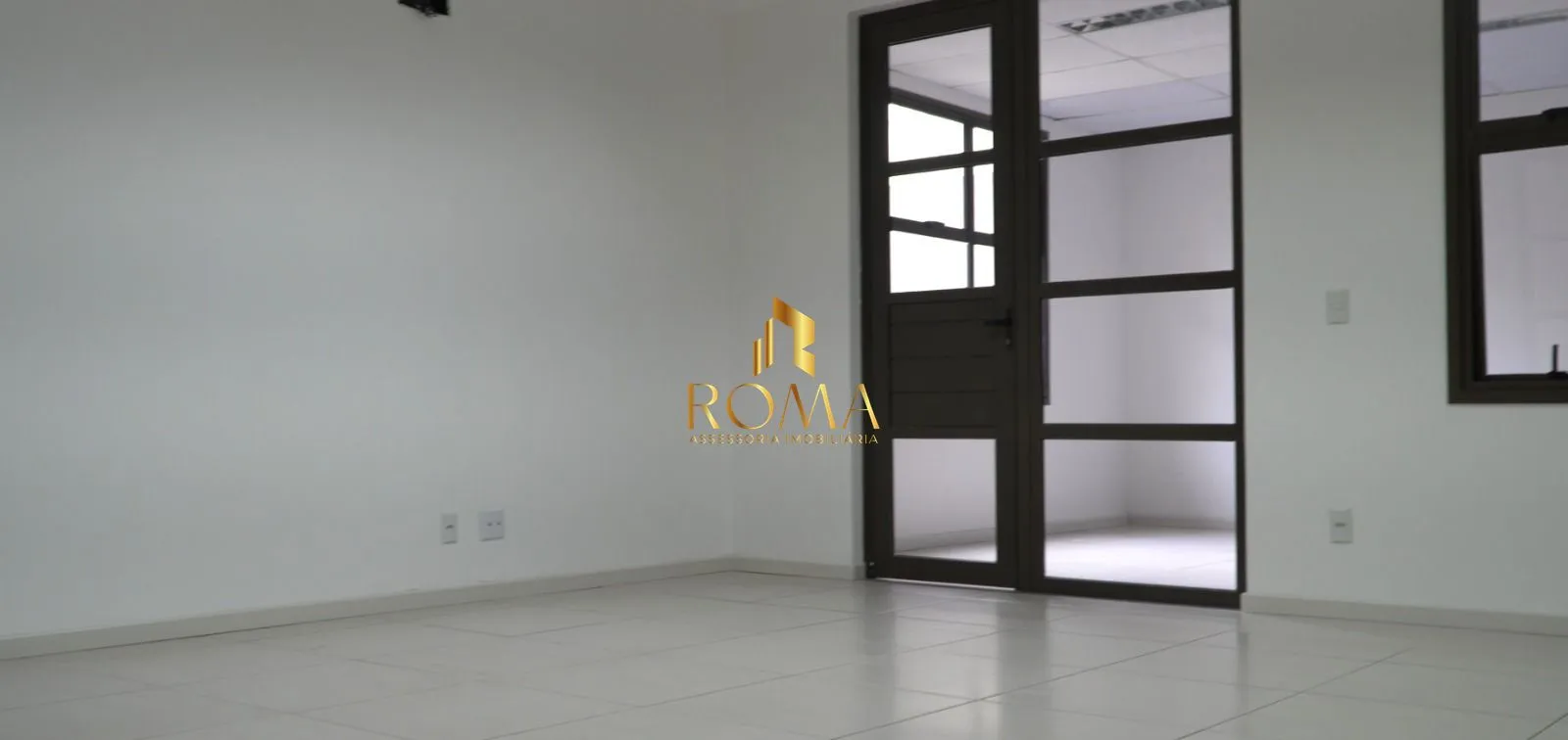 Imagem Sala Comercial 1 dormitórios à venda Nossa Senhora das Dores Santa Maria/RS