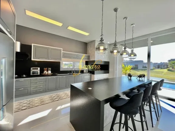 Imagem Sobrado em condomínio mobiliado e decorado