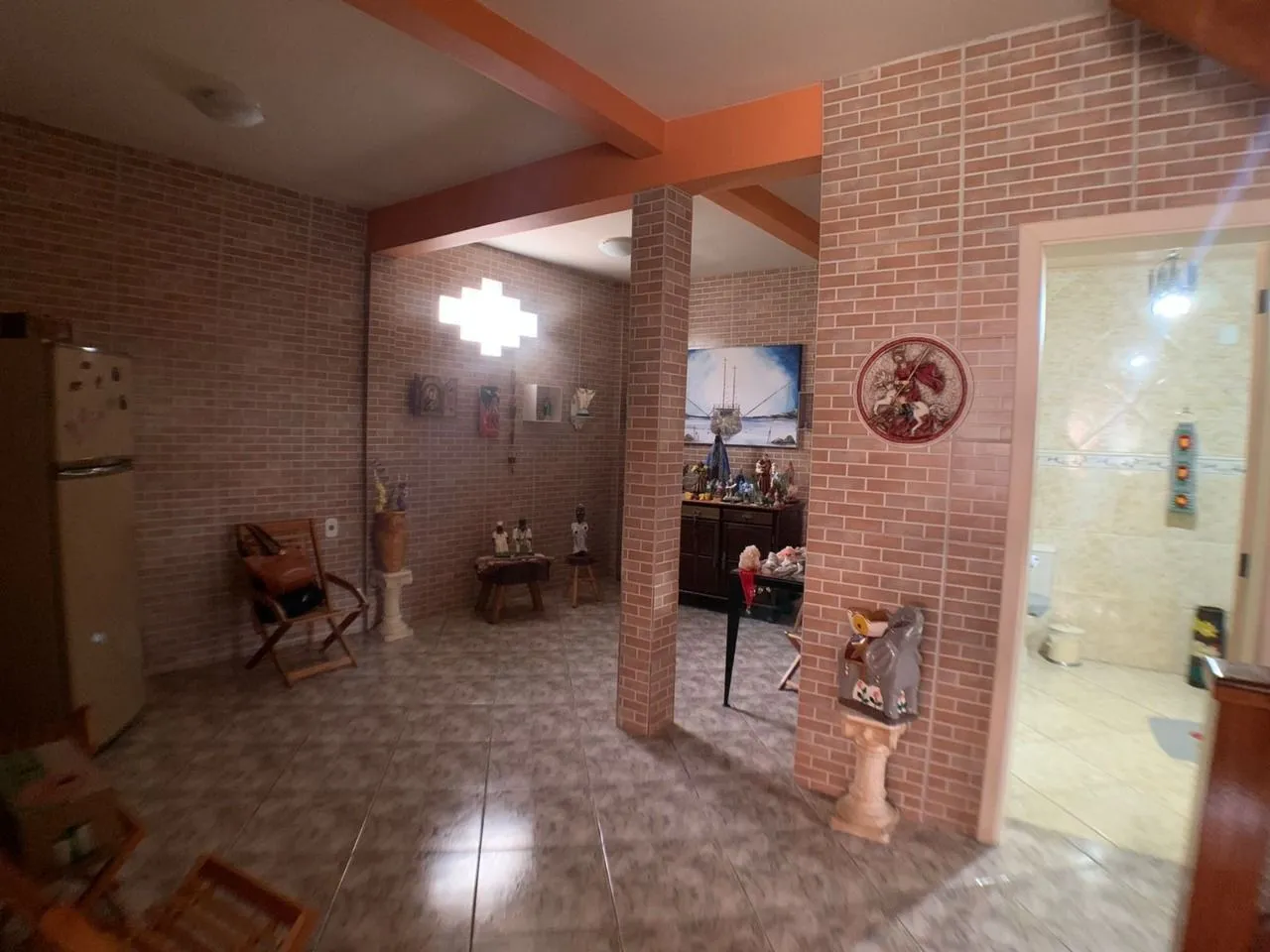 Imagem Casa para Venda - 318m², 3 dormitórios, Piscina, Bairro Guarujá