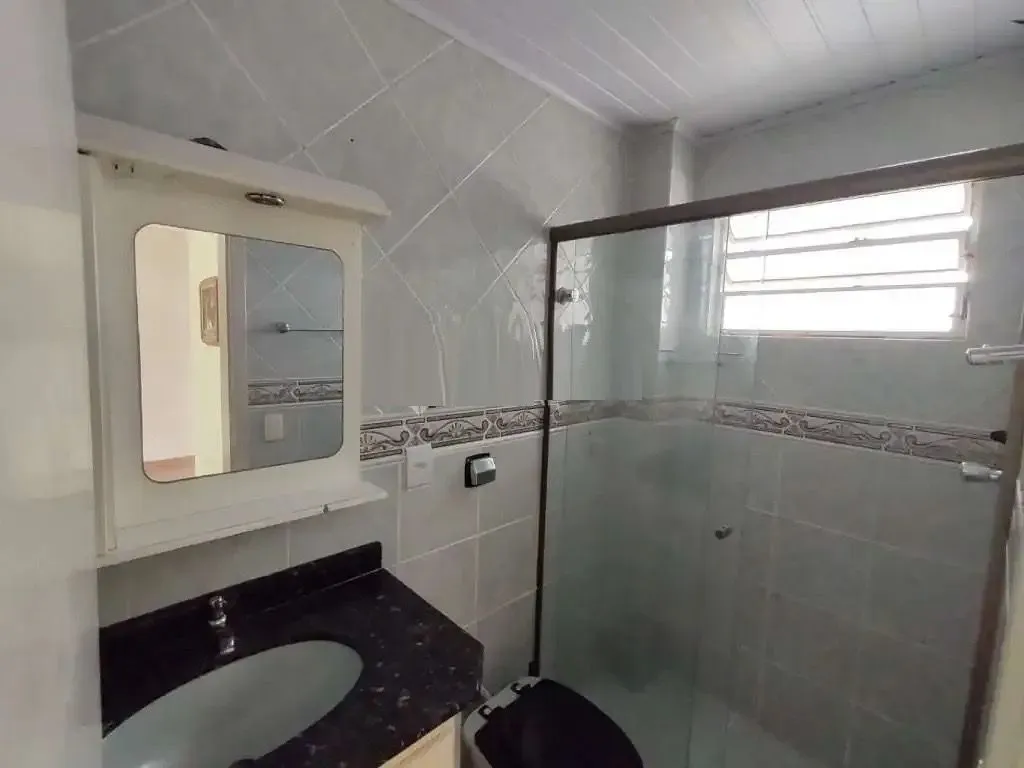 Imagem Apartamento de dois quartos no bairro Rio Branco em Porto Alegre