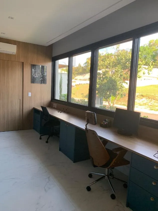 Imagem Casa Espetacular em Condomínio Fechado em Valinhos - Oportunidade Única!