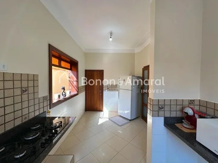 Imagem Casa de Condomínio com 274 m² e 4 Quartos, em Sousas - Campinas/SP