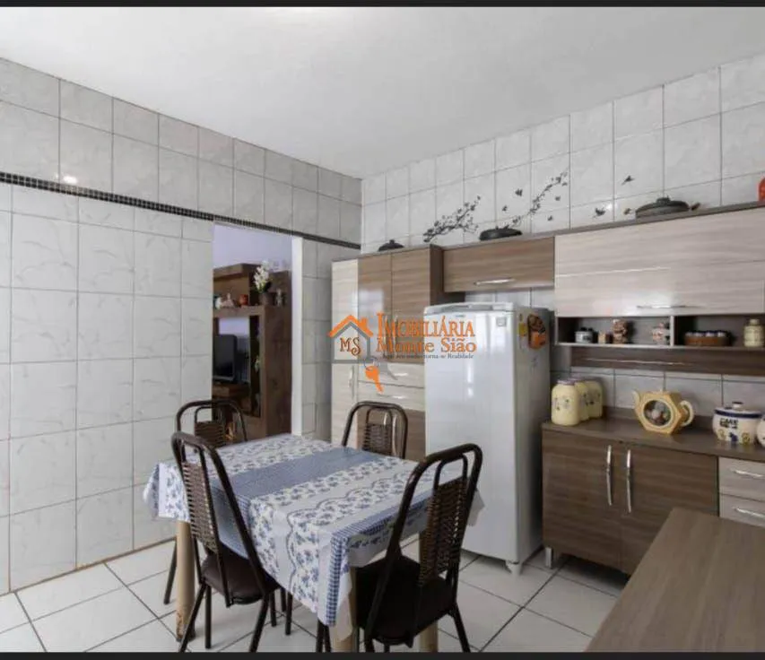 Imagem Casa com 3 dormitórios à venda, 252 m² por R$ 350.000,00 - Jardim São Domingos - Guarulhos/SP