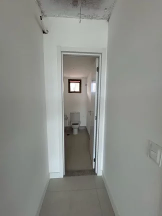 Imagem A 5ª Avenida Imóveis selecionou essa exclusiva unidade no Mansão Bellagio no cobiçado Alphaville Salvador 1: 4 suítes c/ 203,00m² andar alto 4 vagas